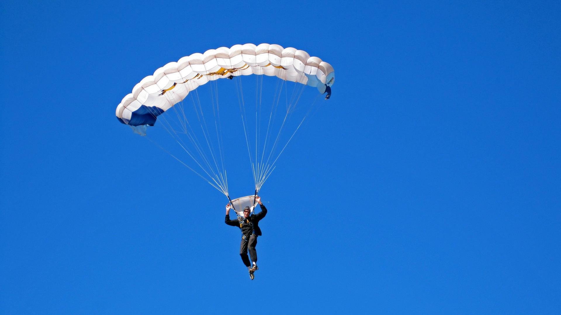 绝境狂澜!奥运关键战夜斯通斯天神下凡,这记绝杀价值千金